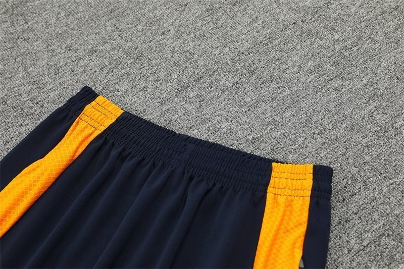 Special Edition Tracksuit Kit - Detail