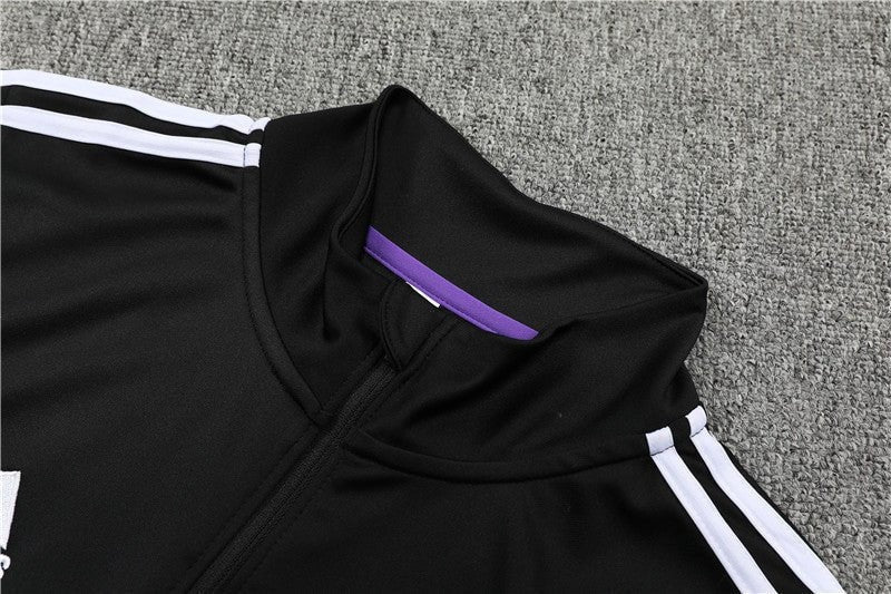 Special Edition Tracksuit Kit - Detail
