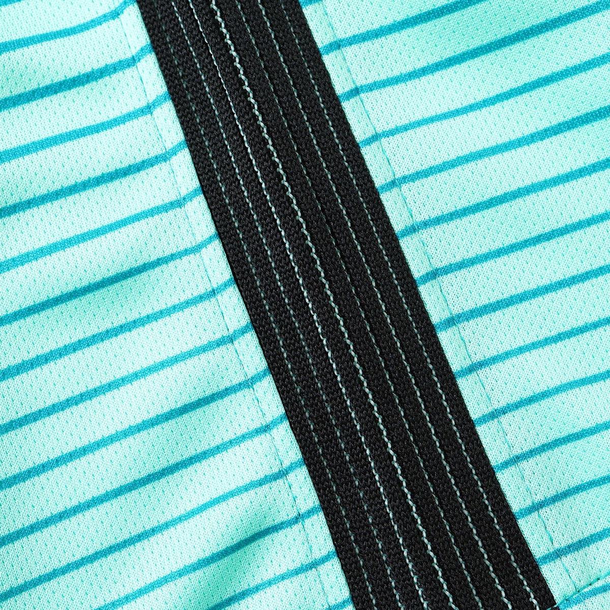 Retro Third 2016/17 Shirt - View 7