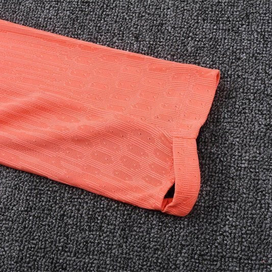 Home 24/25 Tracksuit Kit - Detail