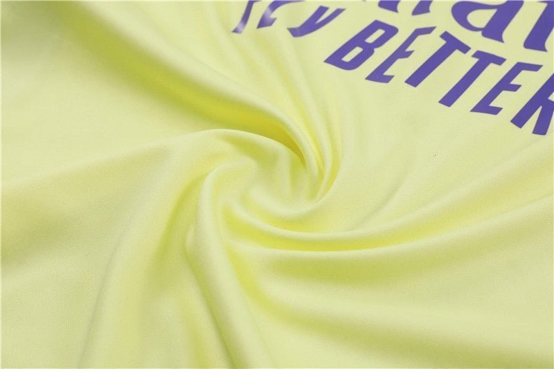 Special Edition Tracksuit Kit - Detail