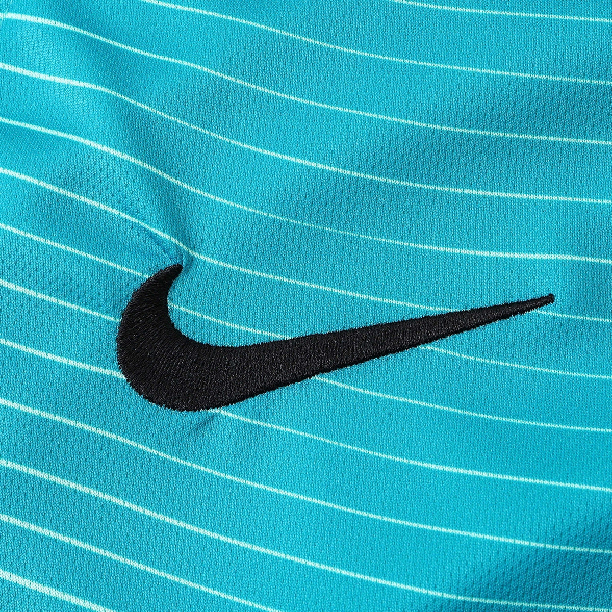 Retro Third 2016/17 Shirt - View 4