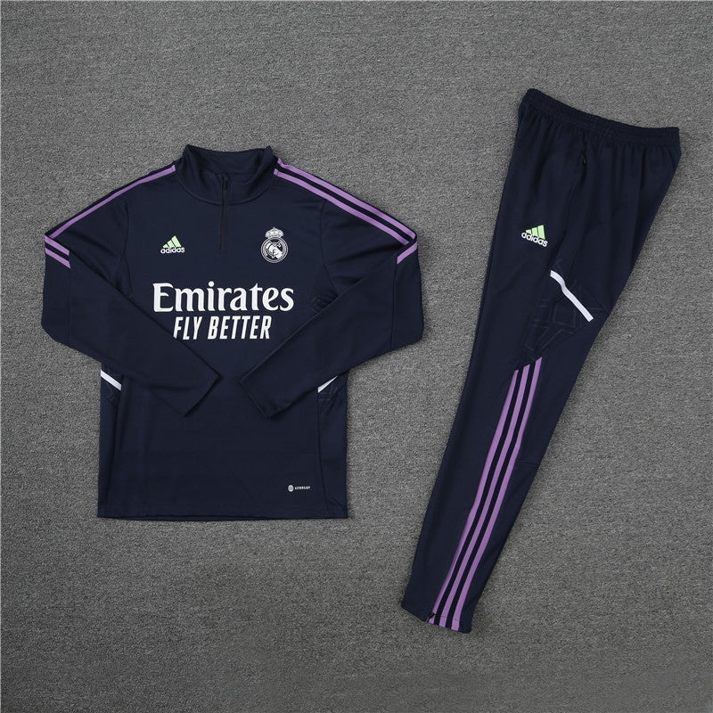 Special Edition Tracksuit Kit - Detail