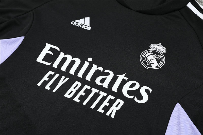 Special Edition Tracksuit Kit - Detail