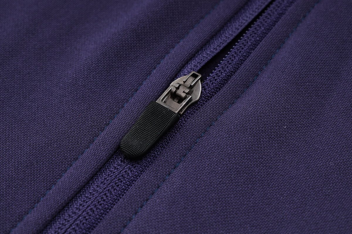 Tracksuit Kit - Detail