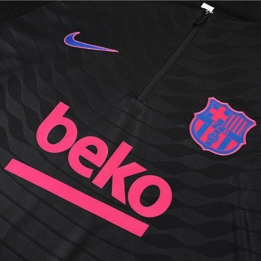 Special Edition Tracksuit Kit - Detail