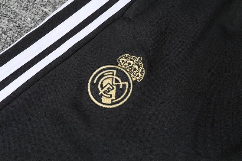 Special Edition Tracksuit Kit - Detail
