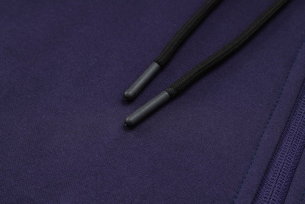 Tracksuit Kit - Detail