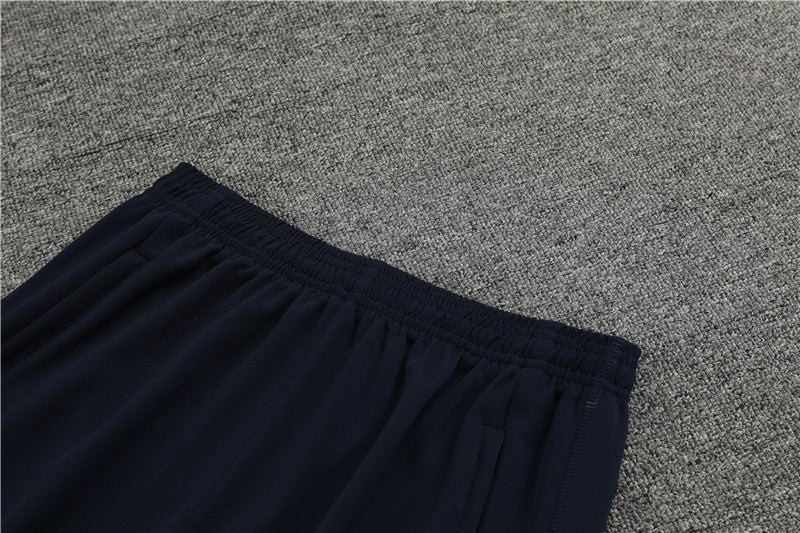 Special Edition Tracksuit Kit - Detail