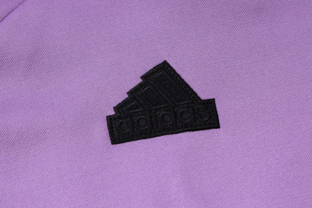 Tracksuit Kit - Detail