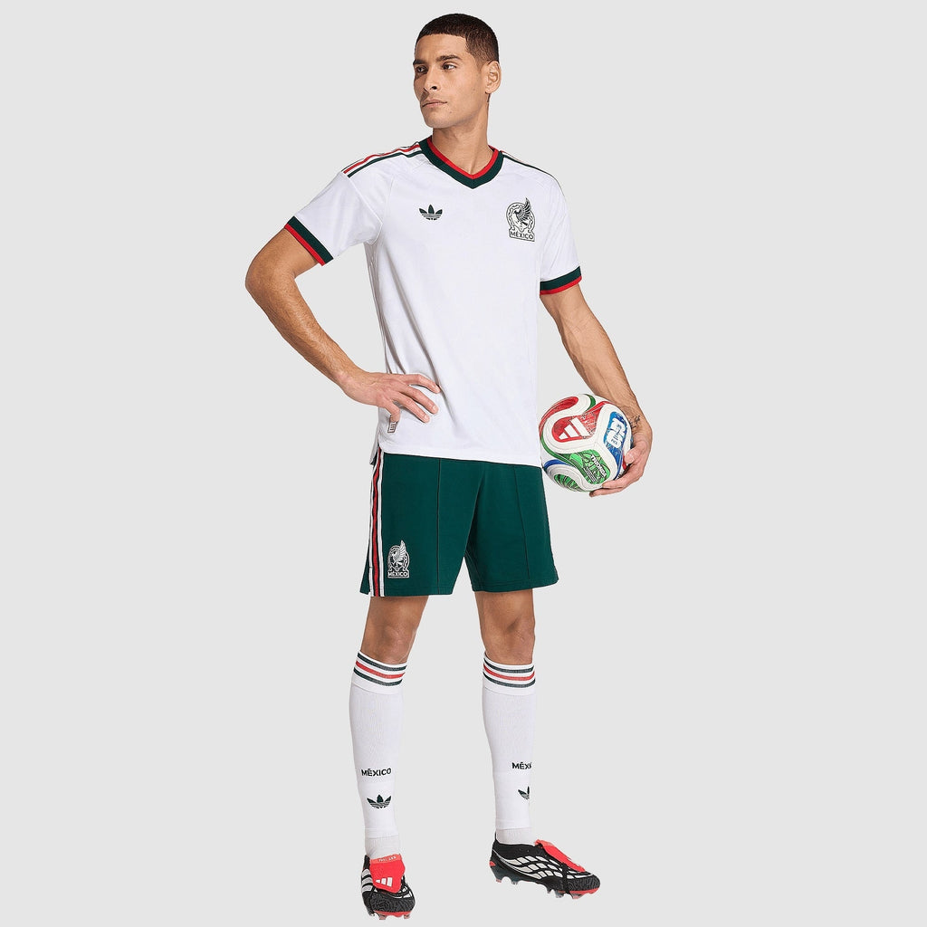 Away 26/27 Player Edition Shirt - Model