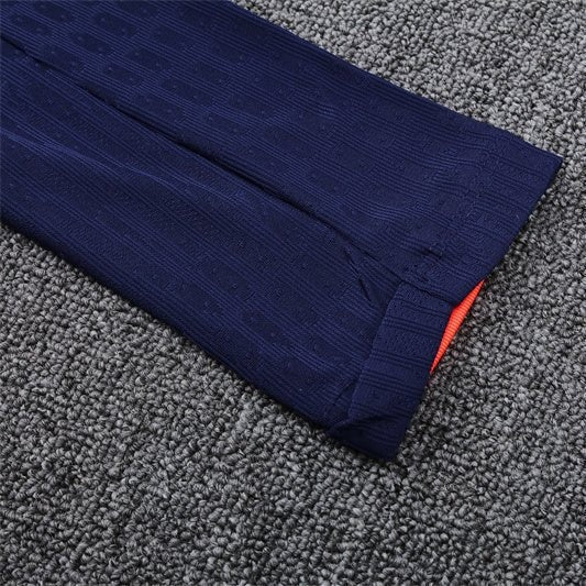 Special Edition Tracksuit Kit - Detail