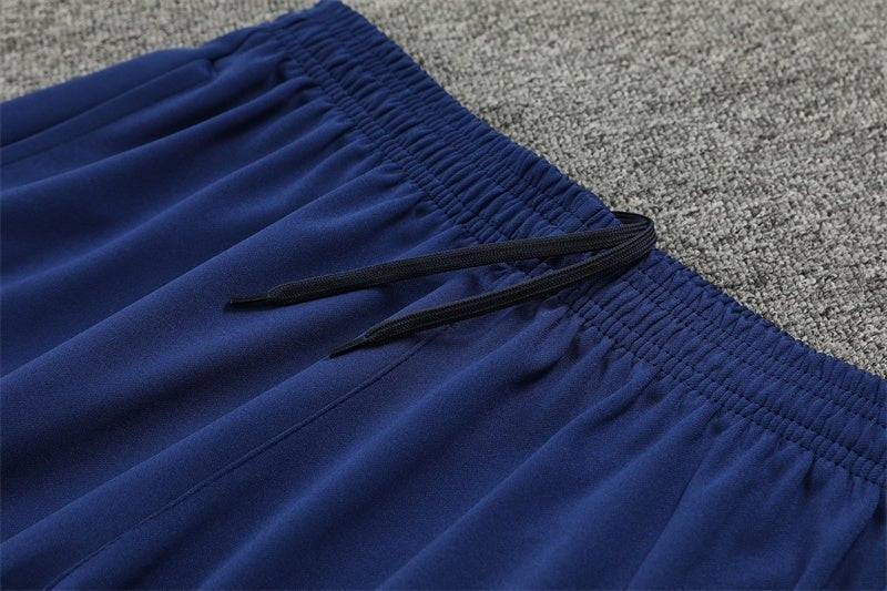 Special Edition Tracksuit Kit - Detail