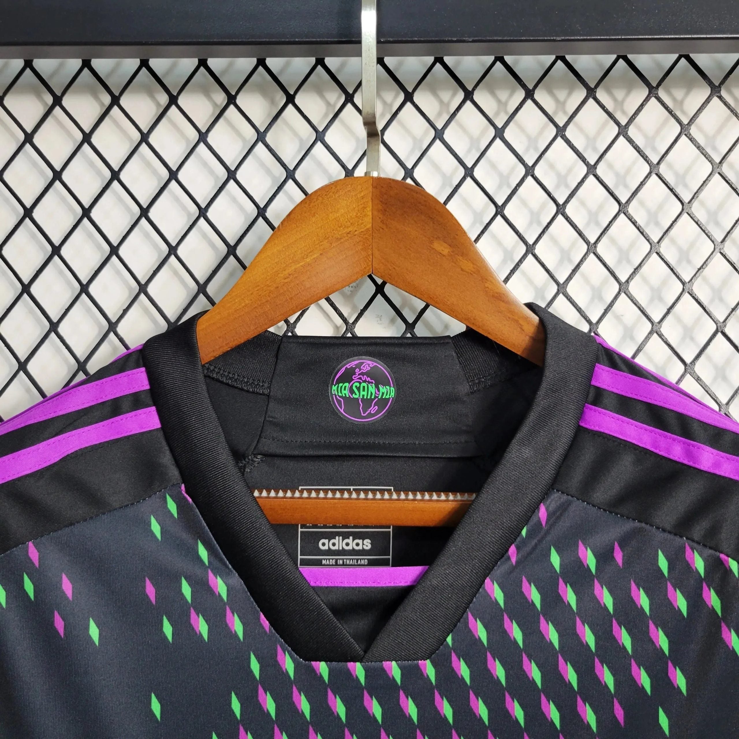 Away 23/24 Men’s Shirt