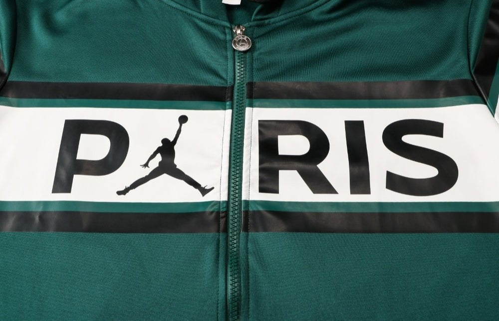 Tracksuit Kit - Detail