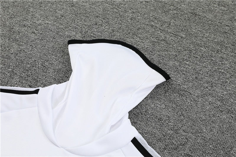 Special Edition Tracksuit Kit - Detail