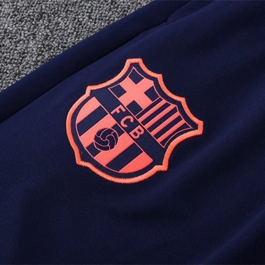 Home 24/25 Tracksuit Kit - Detail