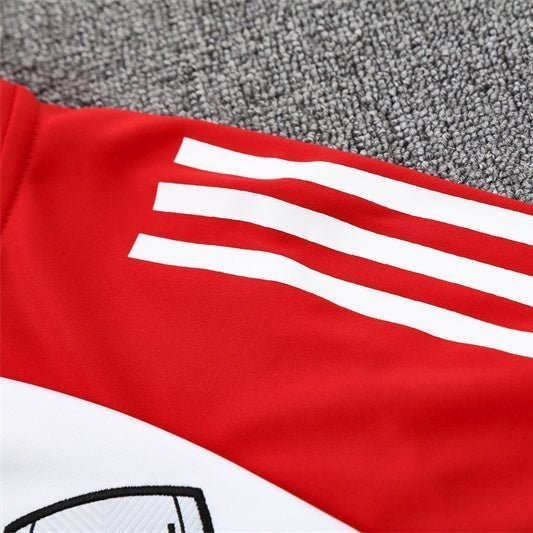 25/26 Tracksuit Kit - Detail