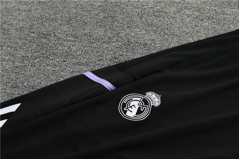Special Edition Tracksuit Kit - Detail