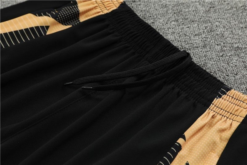 Special Edition Tracksuit Kit - Detail