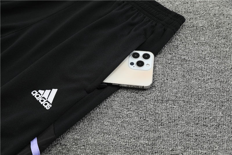 Special Edition Tracksuit Kit - Detail