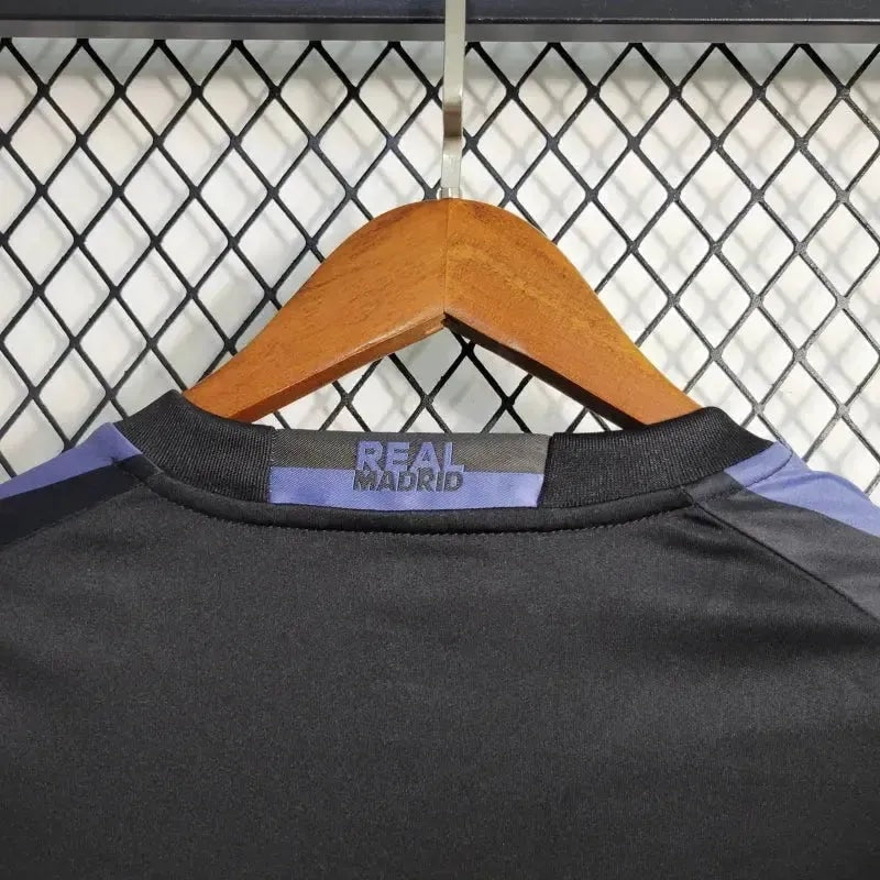 Retro Away 2016/17 Long Sleeve Shirt - View 8
