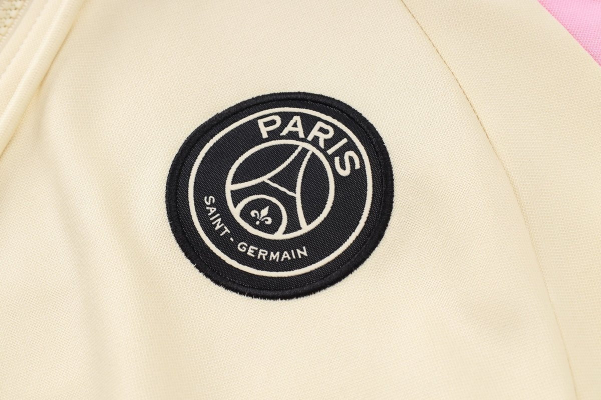 Tracksuit Kit - Detail