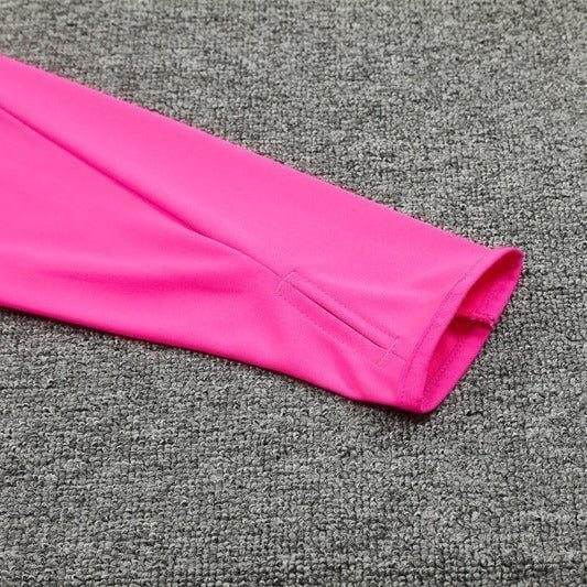 Special Edition Tracksuit Kit - Detail