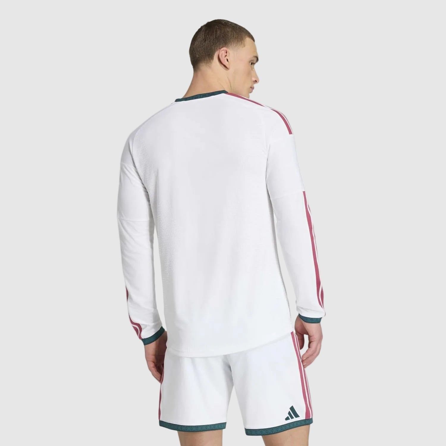 Home 26/27 Player Edition Shirt Long Sleeve - Model Back