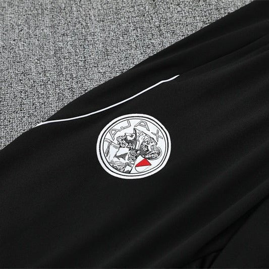 Training 25/26 Tracksuit Kit - Detail