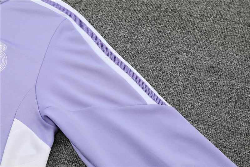 Special Edition Tracksuit Kit - Detail