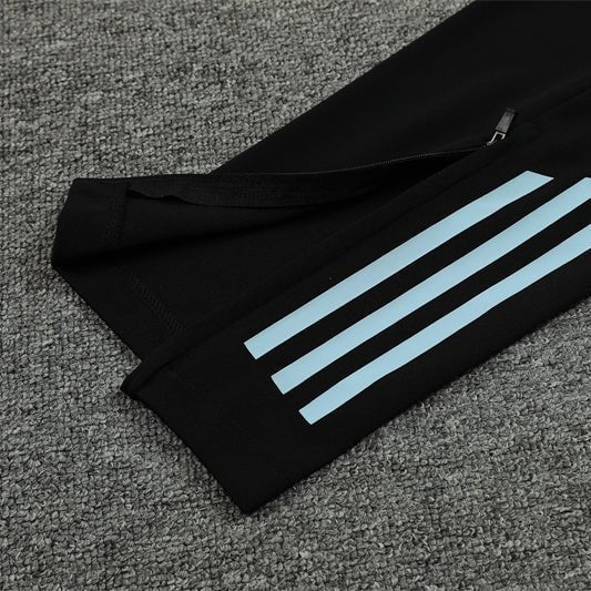 Special Edition Tracksuit Kit - Detail
