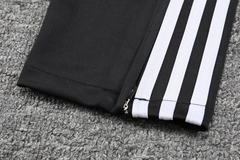 Special Edition Tracksuit Kit - Detail