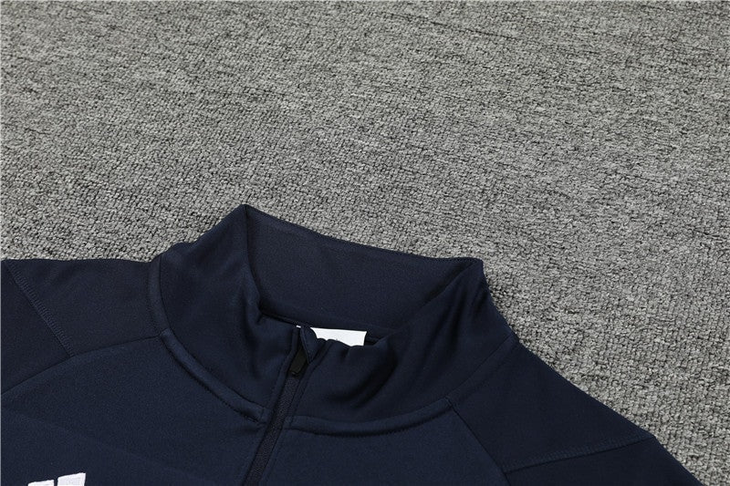 Special Edition Tracksuit Kit - Detail