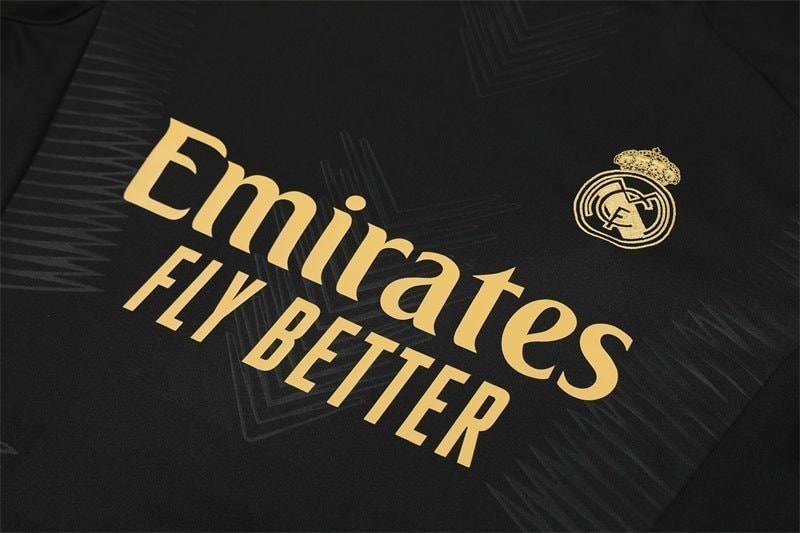 Special Edition Tracksuit Kit - Detail