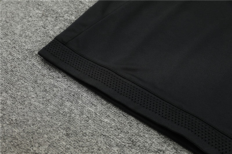 Special Edition Tracksuit Kit - Detail