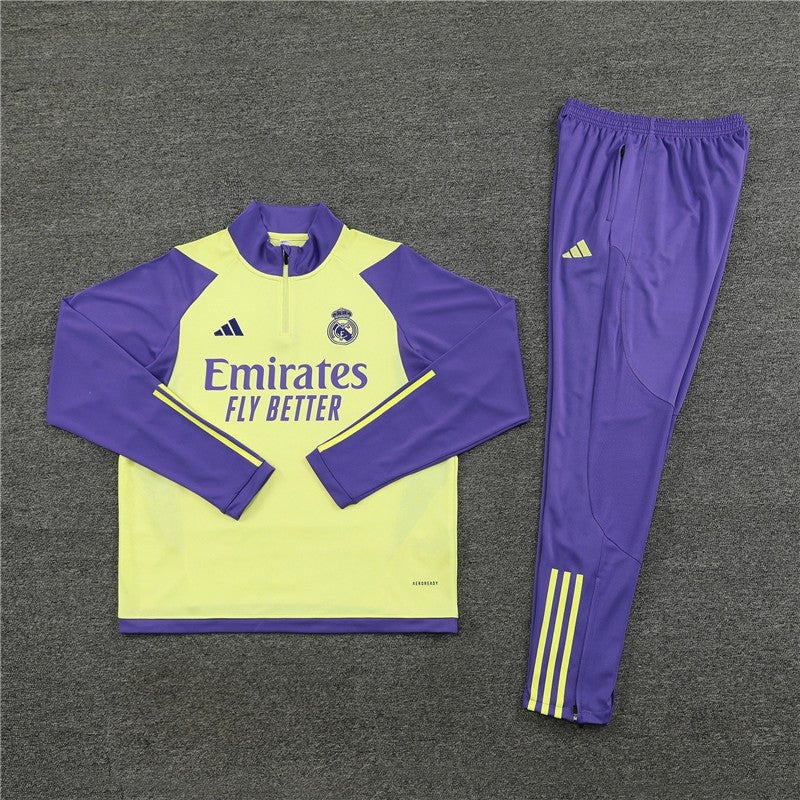 Special Edition Tracksuit Kit - Detail