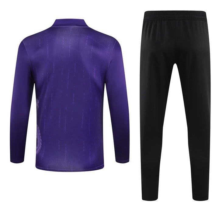 Special Edition Tracksuit Kit - Detail