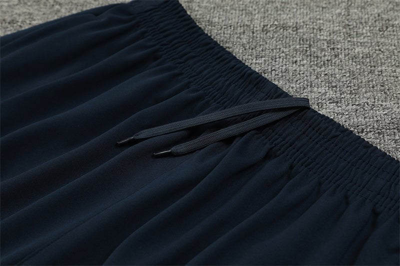 Special Edition Tracksuit Kit - Detail