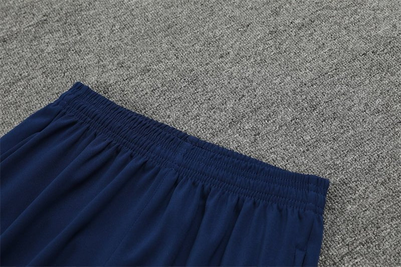 Special Edition Tracksuit Kit - Detail