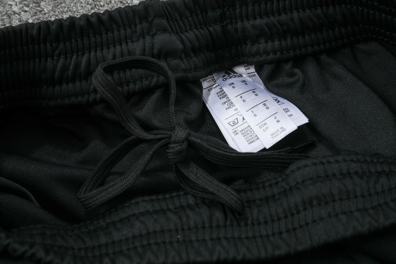 Special Edition Tracksuit Kit - Detail