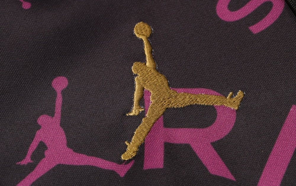 Tracksuit Kit - Detail