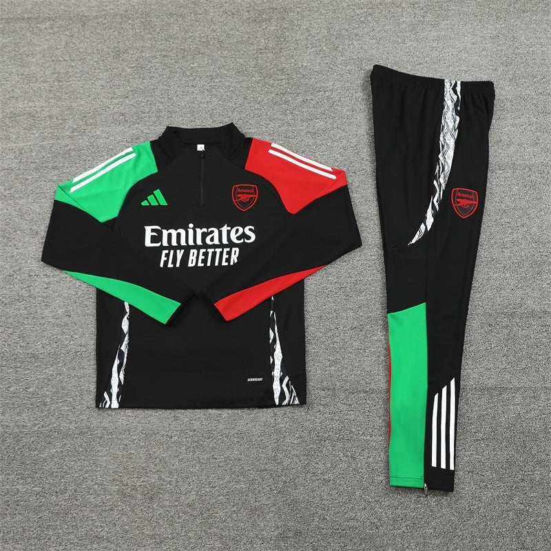 Away 24/25 Tracksuit Kit - Detail