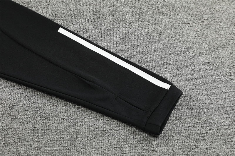 Special Edition Tracksuit Kit - Detail