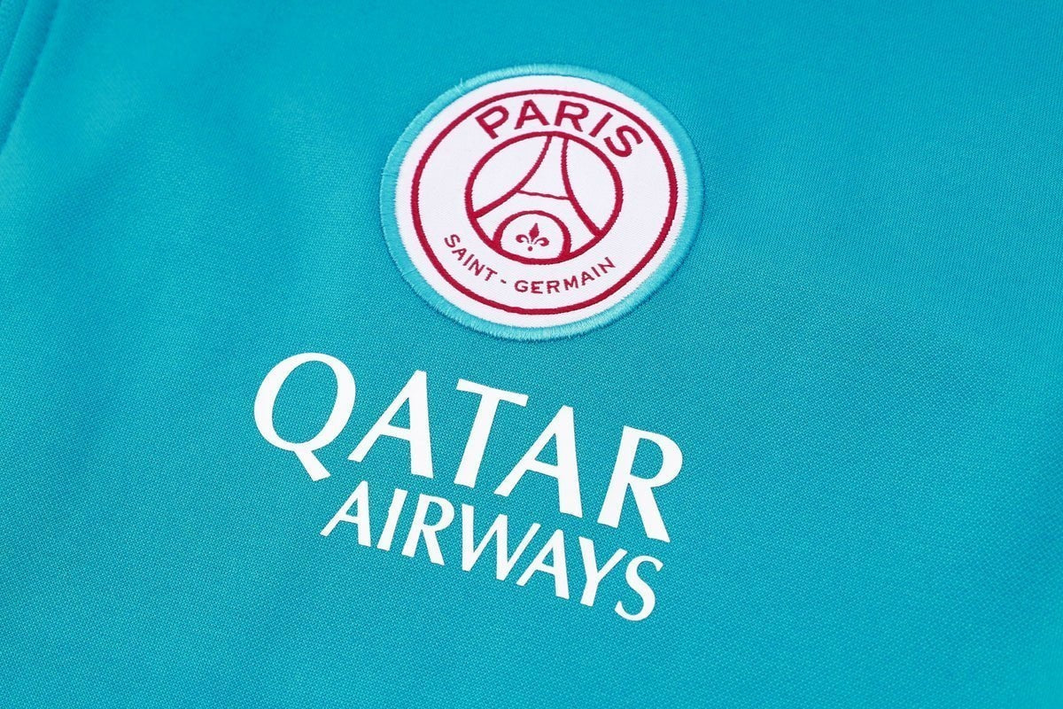 Tracksuit Kit - Detail