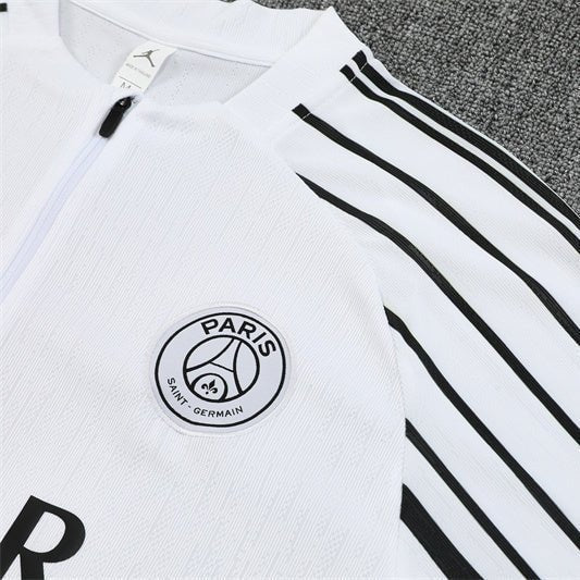 25/26 Tracksuit Kit - Detail