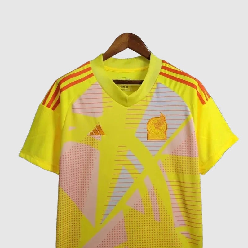 Mexico 24/25 Goalkeeper Shirt - View 3