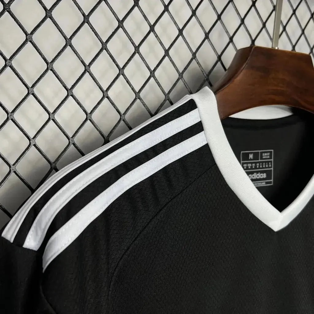 Training Top 24/25 - View 5
