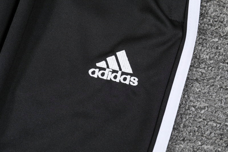 Special Edition Tracksuit Kit - Detail