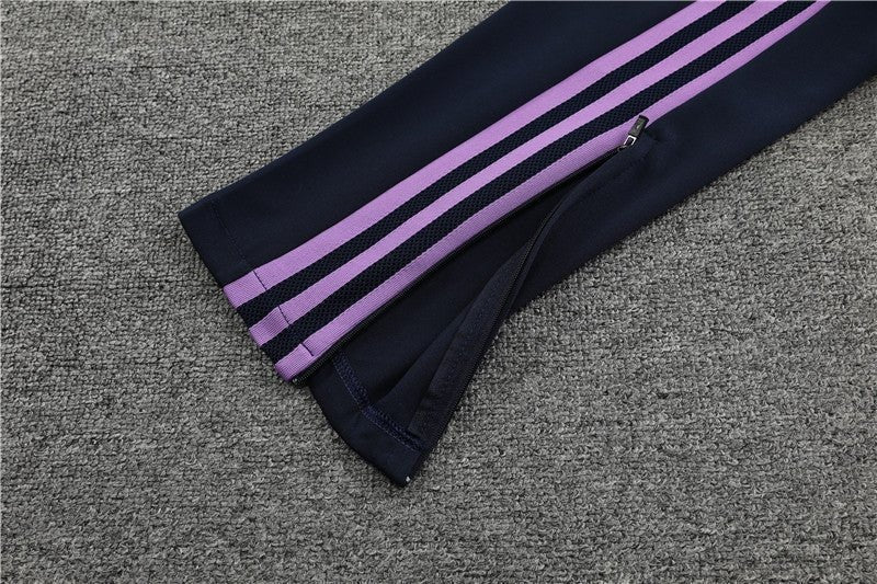 Special Edition Tracksuit Kit - Detail
